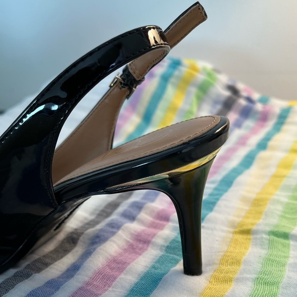 BEAUTIFUL classy sling-back black stilettos from Calvin Klein size 7.5 - Picture 11 of 11